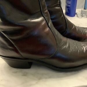 Men’s leather cowboy boots